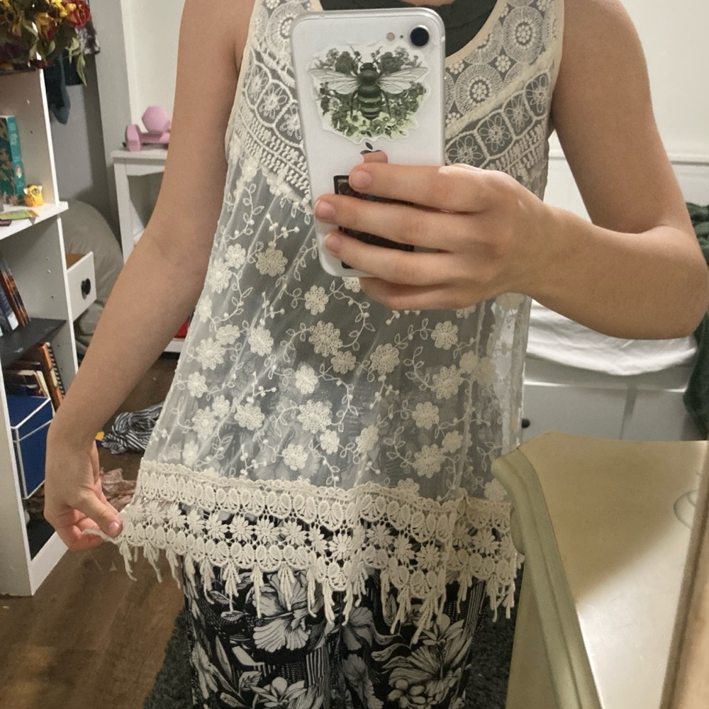 Patterened Lace Tank